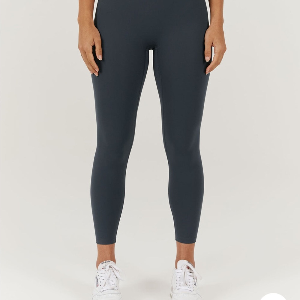 Muscle Republic leggings 24”
